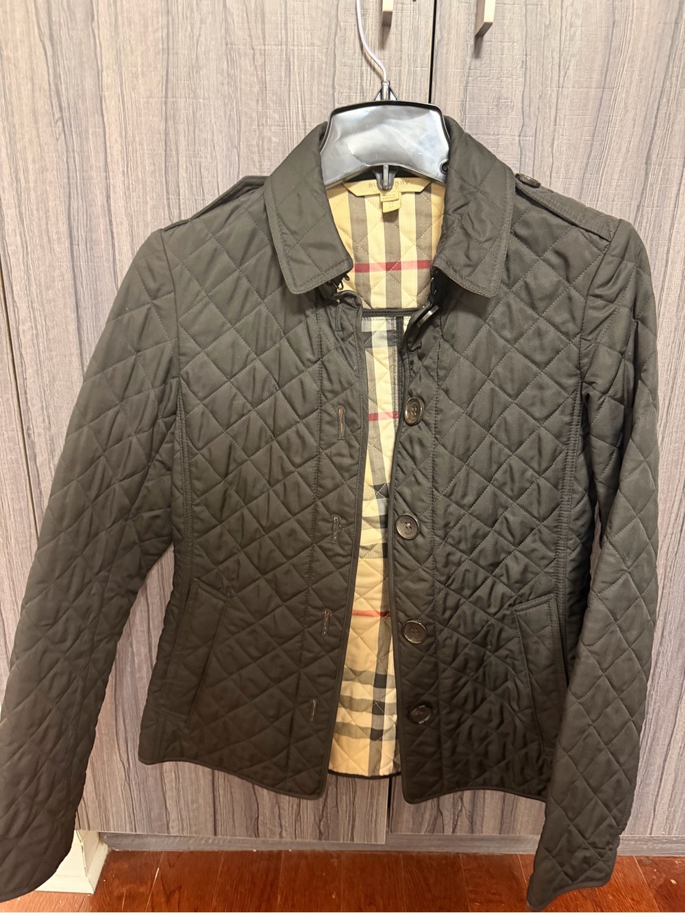 Burberry Quilted black Women's Jacket with Plaid Lining